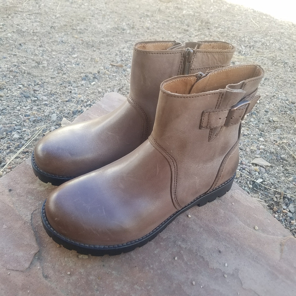 NWOT Birkenstock Stowe Boot